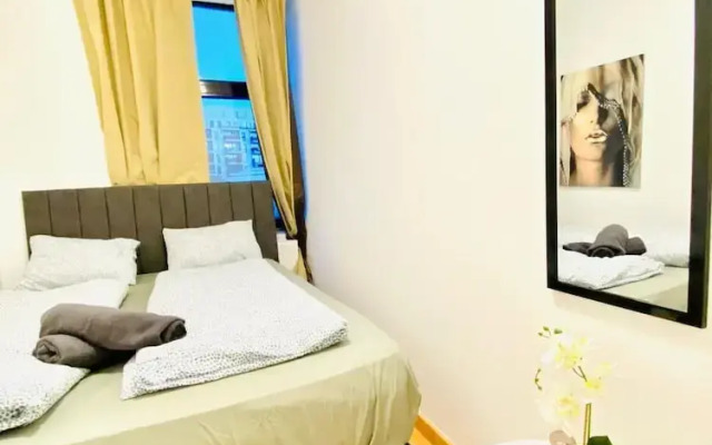Sweet 3BR Apt in a Quiet Neighborhood