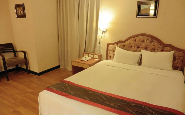 Tapeng Bay Holiday Hotel