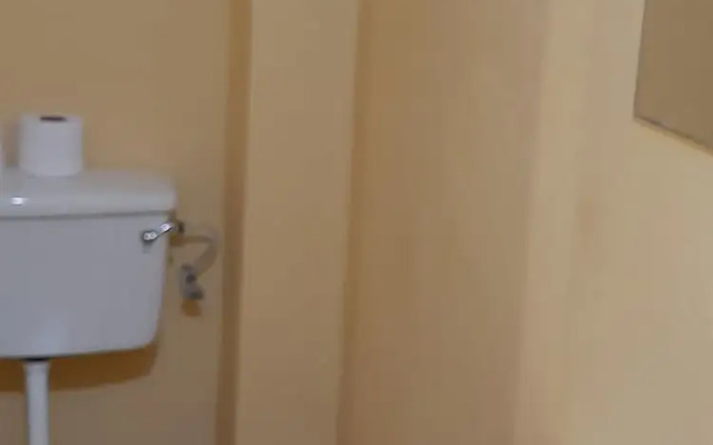 Queen's Comfort Inn