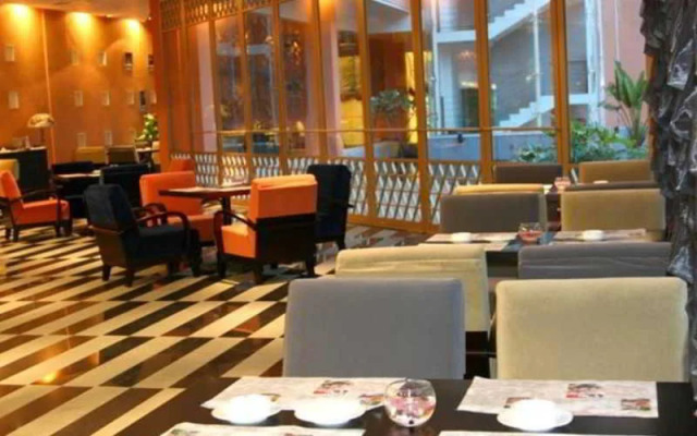 The University Town International Hotel