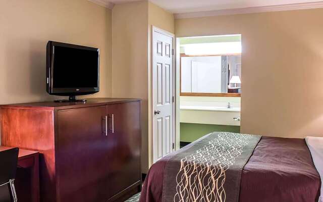 Days Inn by Wyndham Austintown