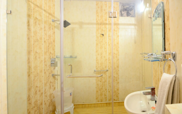 Hotel Kapoor Inn by OYO Rooms