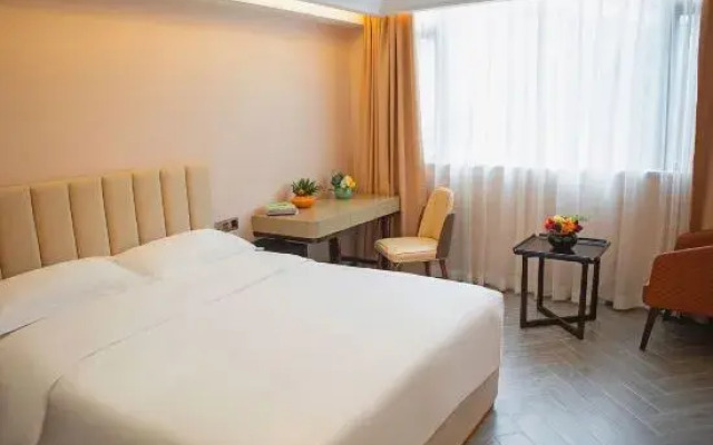 Mandolon Hotel (Shenzhen Liantang Metro Station Store)