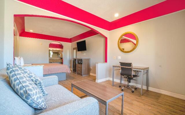 OYO Hotel Bliss Boardwalk