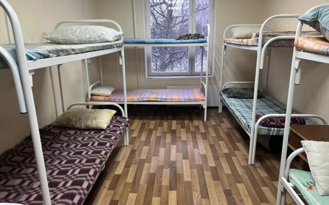 Local Hostel (Локал Хостел)