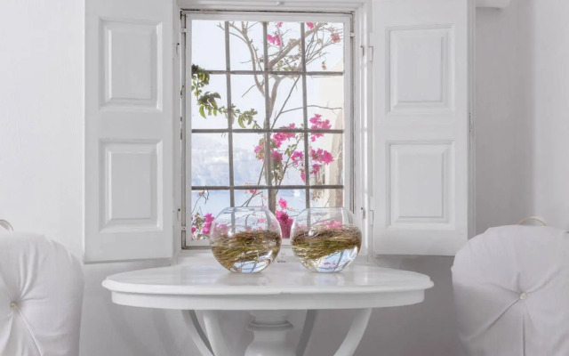Canaves Oia Suites - Small Luxury Hotels of the World