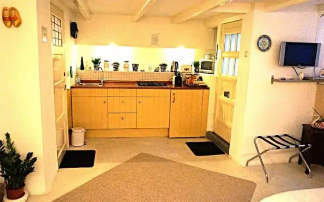 Amsterdam At Home B&B