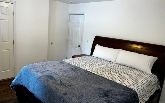 Southside 3bd 2bt apartment
