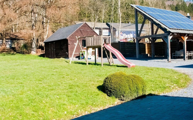 Suave Holiday Home in Vresse-sur-semois With Garden