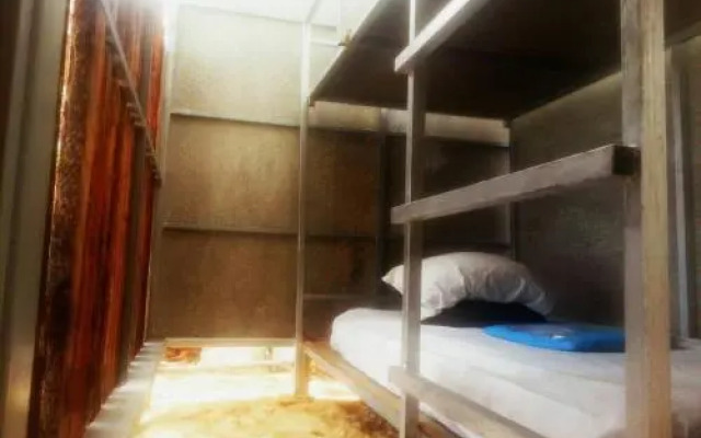 Sea Camp Hostel