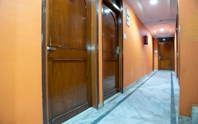 Flagship 75604 Hotel Embassy Exhibition Rd