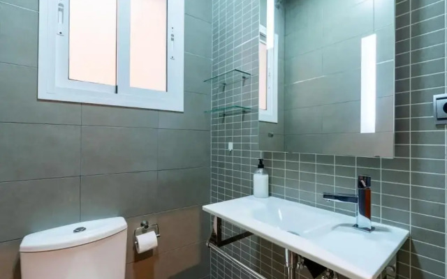 Charming Apartment in El Arenal, Sevilla's Heart