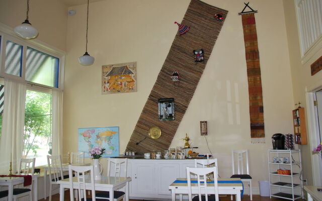 Queen and Albert B&B