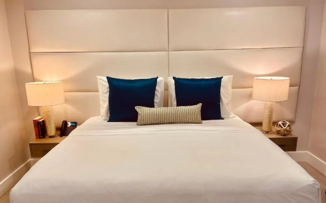 LA Vue Boutique Hotel & Beach Club