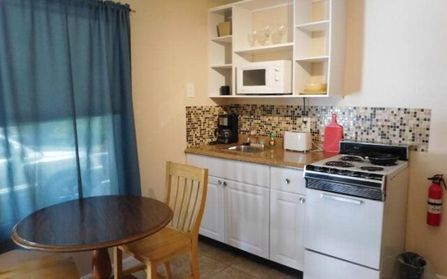 Emerald Isle Motel