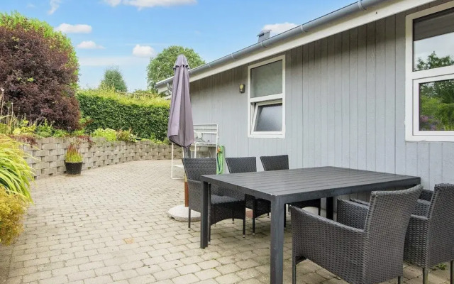 6 Person Holiday Home in Hejls