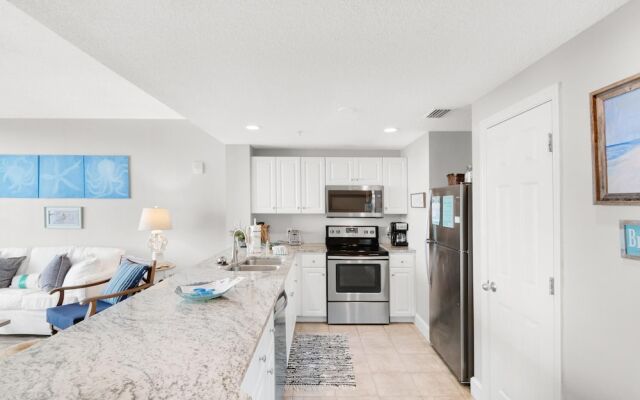 Majestic Beach Towers 1-1006