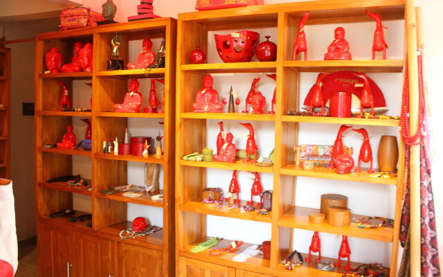 Rouge Bali - Lounge Bar, Villas & Spa