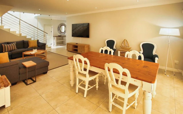 Bella Calypso, Langebaan, 8-sleeper