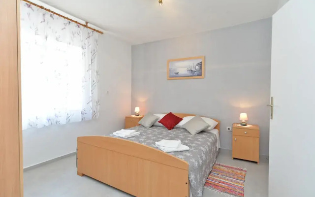 Apartment 358