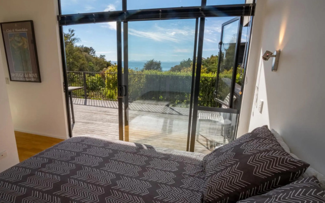 Bauhaus - Kaiteriteri Holiday Home – Balcony – Kaiteriteri