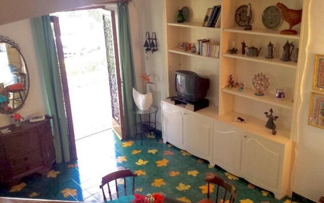 Villa L'Innominata B&B and Holiday Home