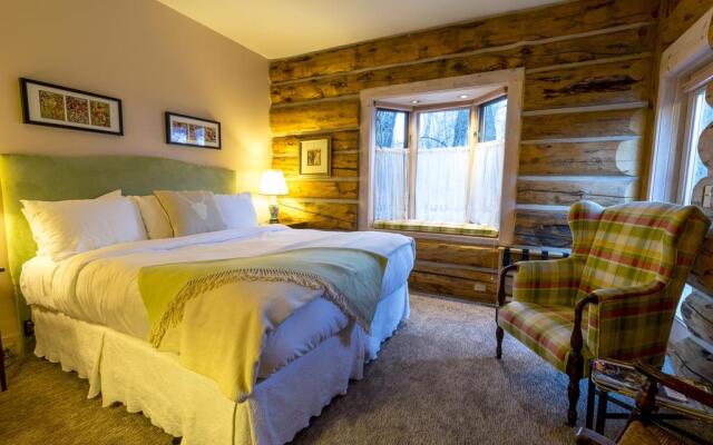 Bentwood Inn