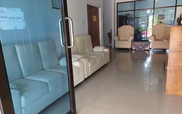 Robbani Edotel Liwa Syariah