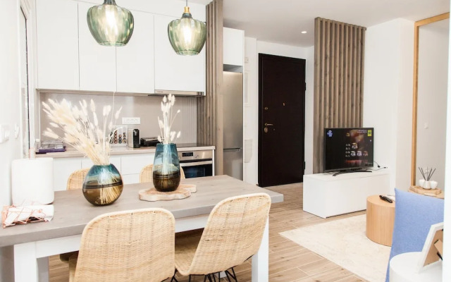 Full renovated adorable apt in Athens