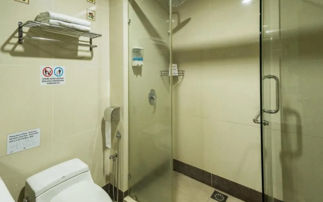 OYO 244 Family Hotel