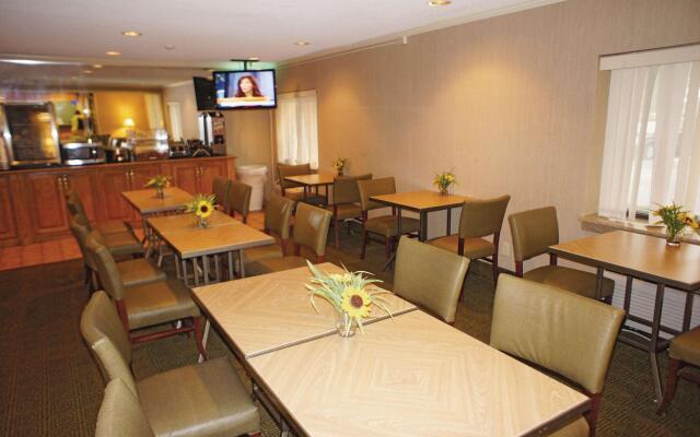 La Quinta Inn & Suites by Wyndham Jackson