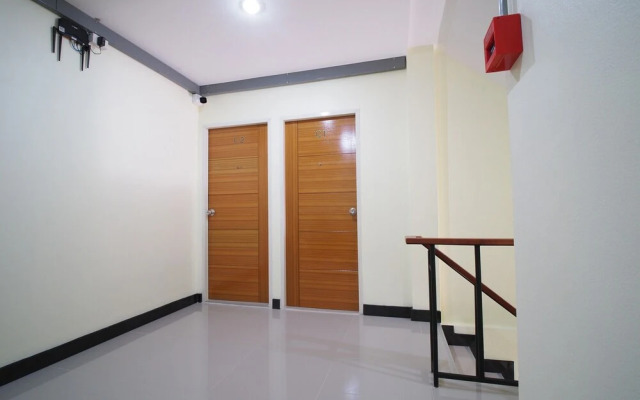 OYO 878 Sintara Residence