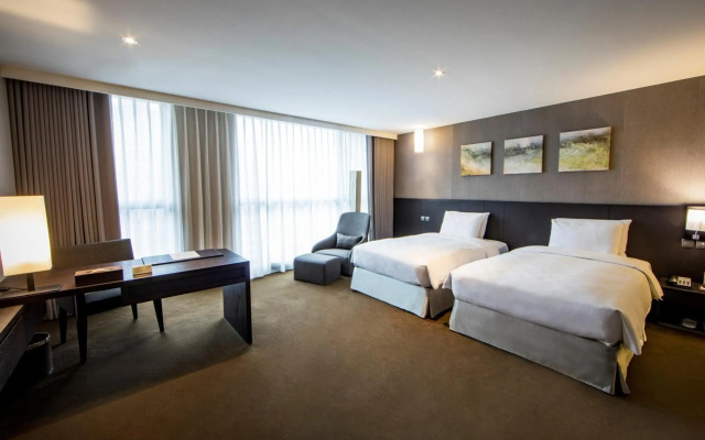 Platinum Hotel