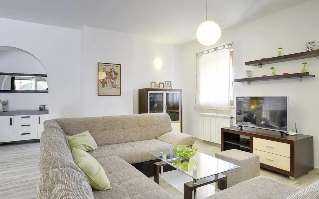 Detached Villa With Swimming Pool in the South of Istria Near the Sea