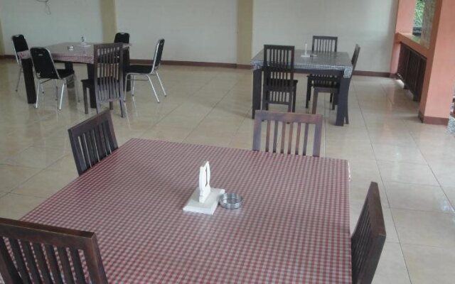 Batu Layar Hotel