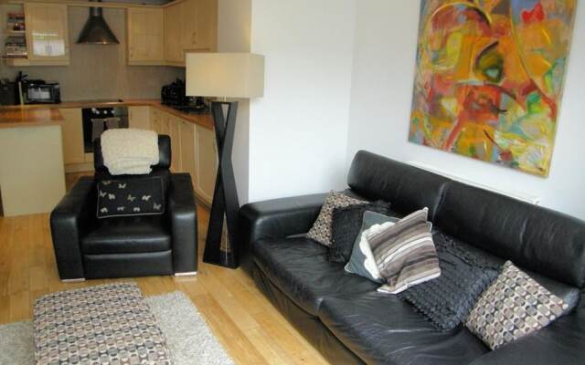 Victoria Street 37, Flat 1