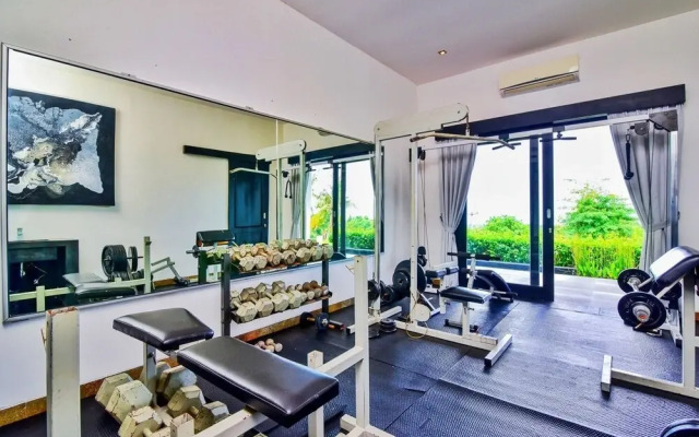Lovina Residence