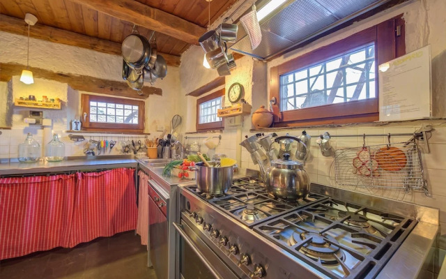 Le Fratte Sport and Relax in Hilly Area