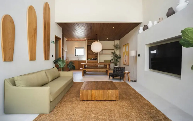 Surf Loft 1 by Alfred in Bali