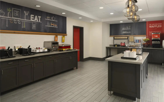 Hampton Inn & Suites Yonkers - Westchester