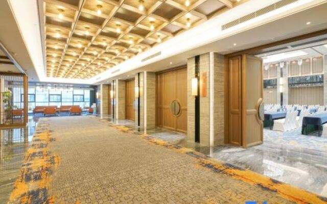 Yannian Wenyuan Hotel