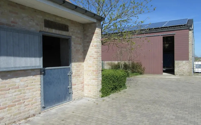 Sun-kissed Villa in Diksmuide With Garden, Sauna