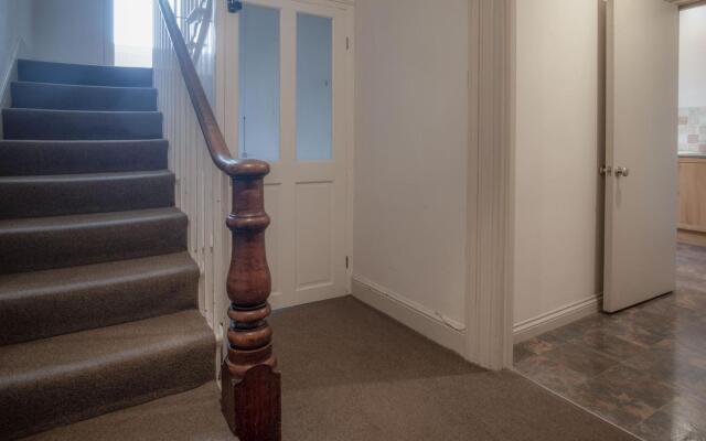 Connaught House - 2 Bedroom Apartment - Tenby