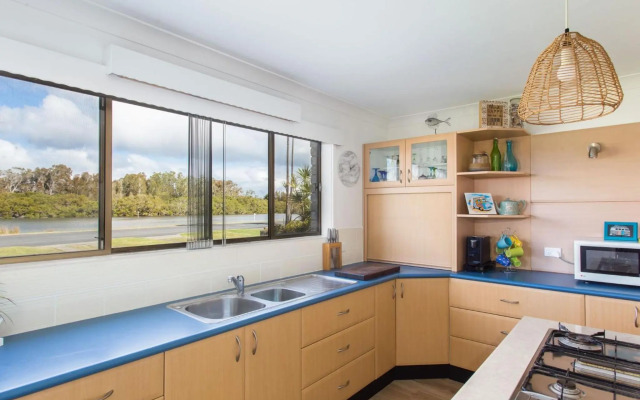 Waterfront at Point Road