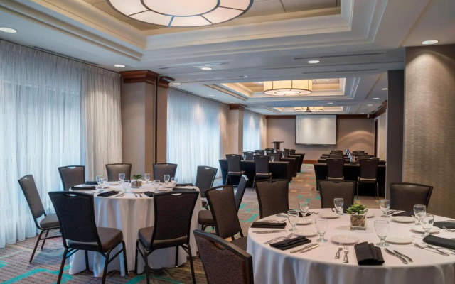 Residence Inn by Marriott Toronto Downtown / Entertainment District