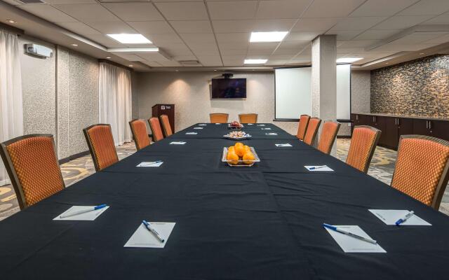 Best Western Premier NYC Gateway Hotel