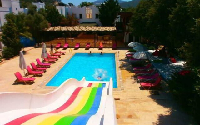 Artinus Hotel Torba