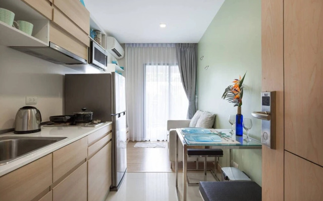 Coastal 1bed Infinity Pool Walk to Great Beach
