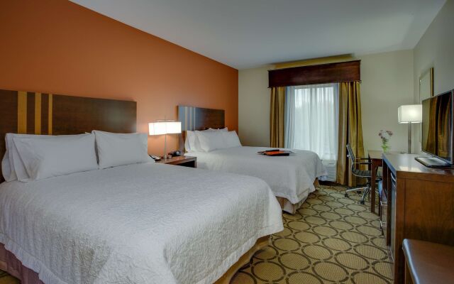 Hampton Inn & Suites Philadelphia/Bensalem