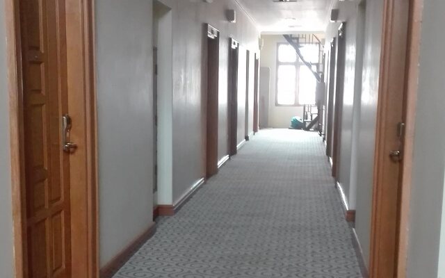 Hotel Dingar